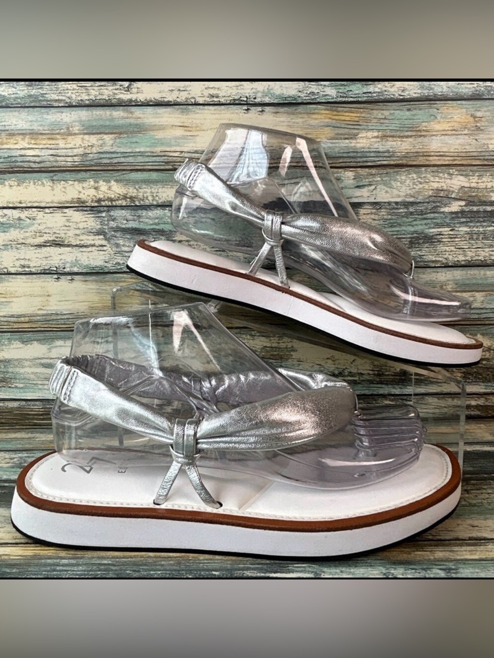 27 EDIT By Naturalizer Thong Sandal Womens 7M Silver Leather Slip On Flat Casual